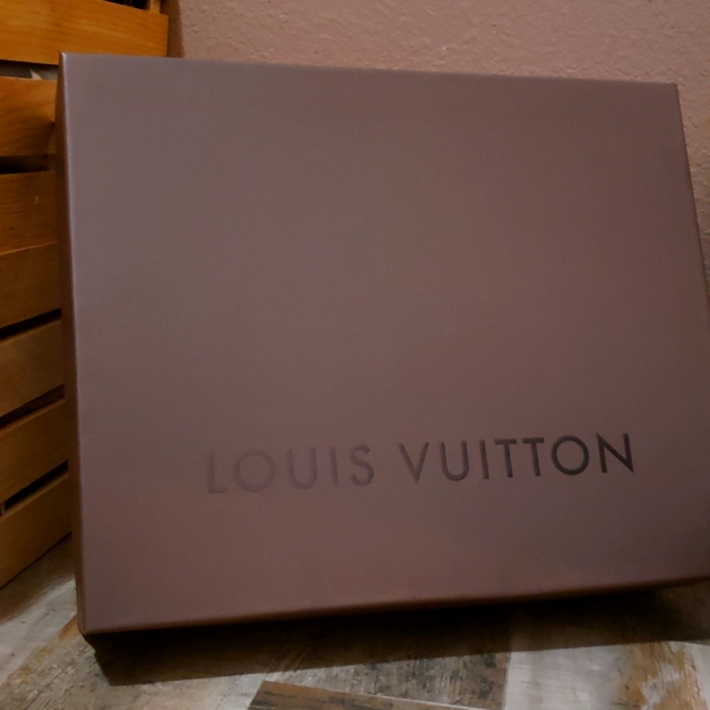 Louis Vuitton packaging - Picture 2 of 4